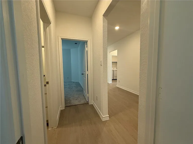 7925 Wonder Woman Dr — Photo 10