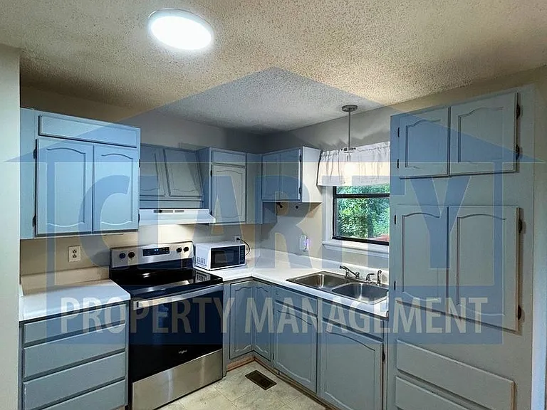 1970 Greendale Dr NE — Photo 13