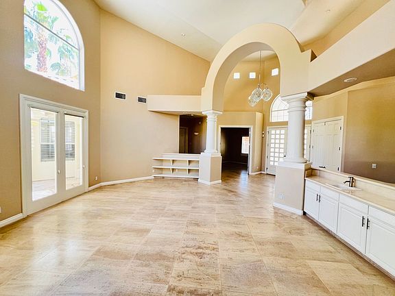 5th image of 7408 Silver Palm Ave