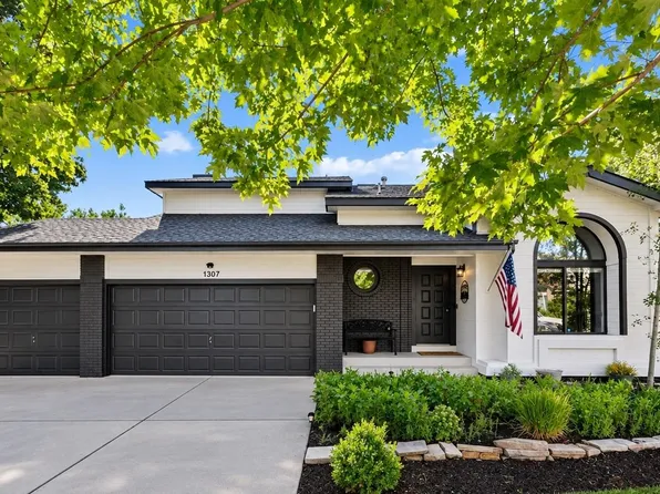 1307 Wildwood Lane, Castle Rock, CO 80104