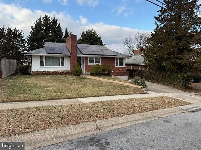 6 bed, 2.5 bath, 1257 sqft, $3,500 — Photo 2