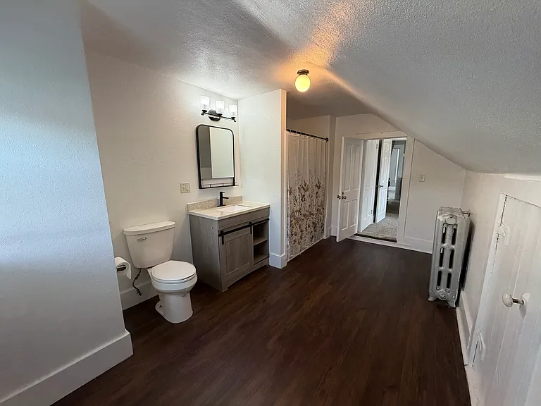 2515 Jackson St — Photo 7
