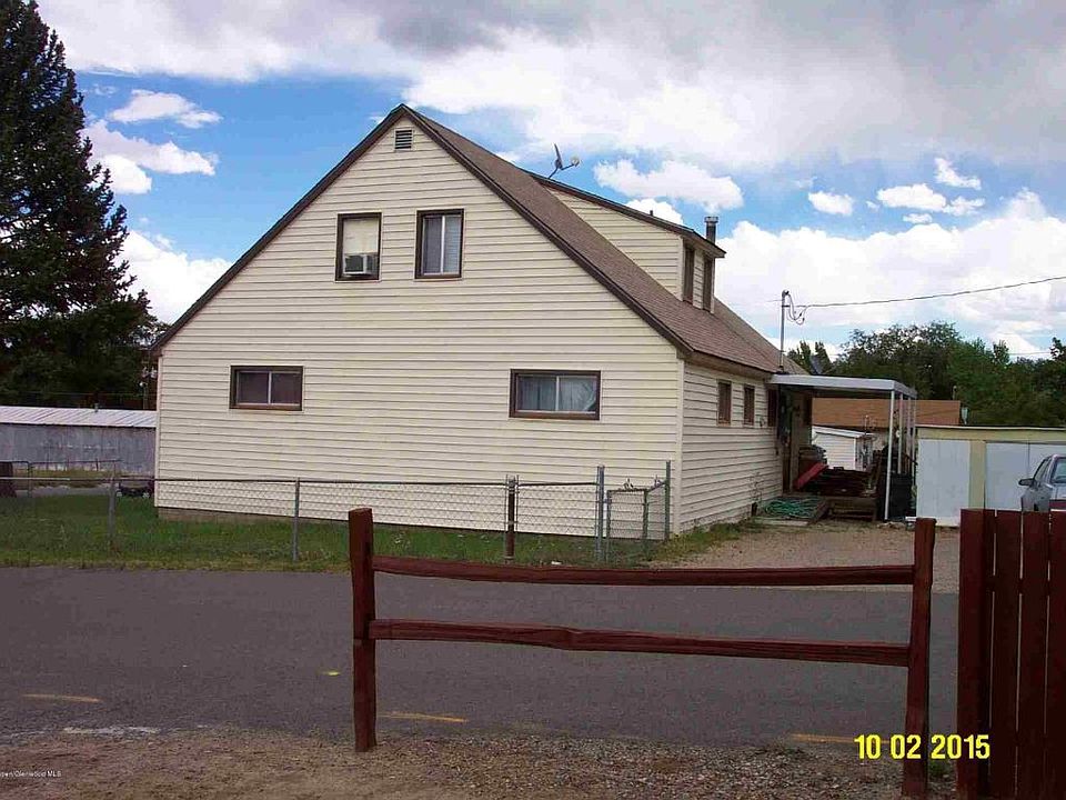 2nd image of 607 Lake St