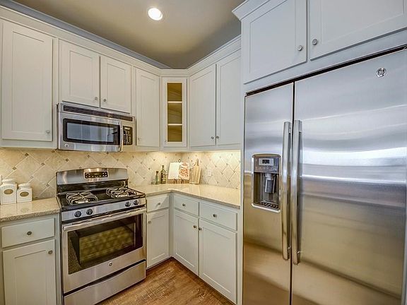 4th image of 500 Waters Edge Dr APT 314