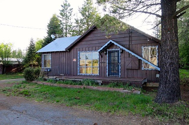 1st image of 463830 Parkwood Dr