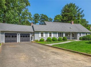 40 Hamilton Dr, Madison, CT 06443