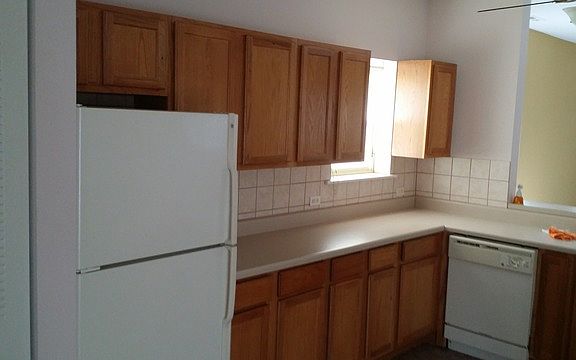 5th image of 2335 E 70th Pl #306