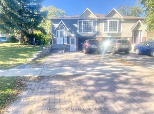 2 Chipwood Cres, Toronto, ON M2J3X7