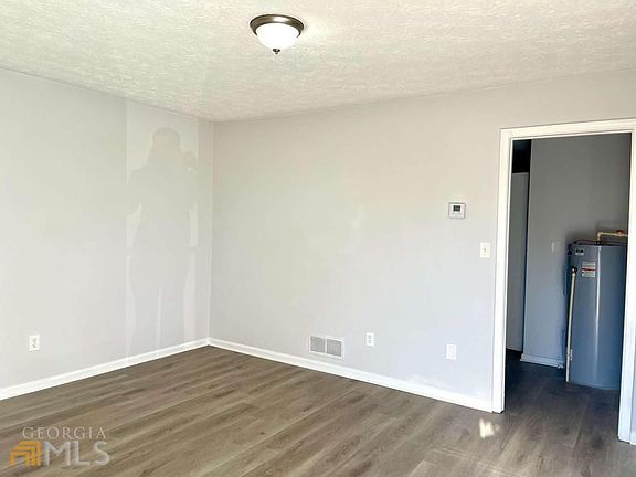 3rd image of 293 Rogers St #293