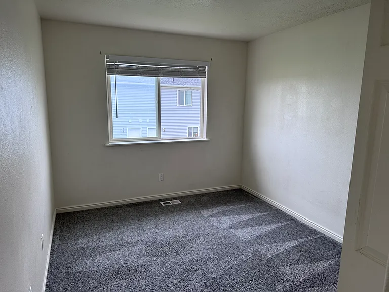 2505 W 450 N #2 — Photo 20