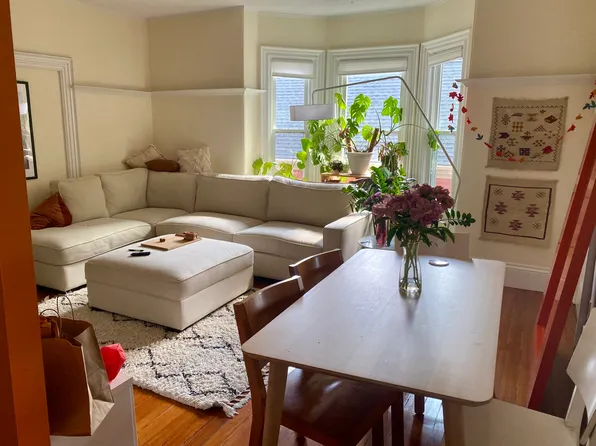 20 Langdon St #2, Cambridge, MA 02138