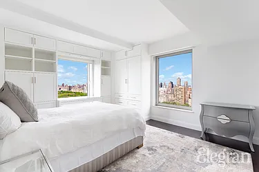 Rented by (Legacy) Elegran