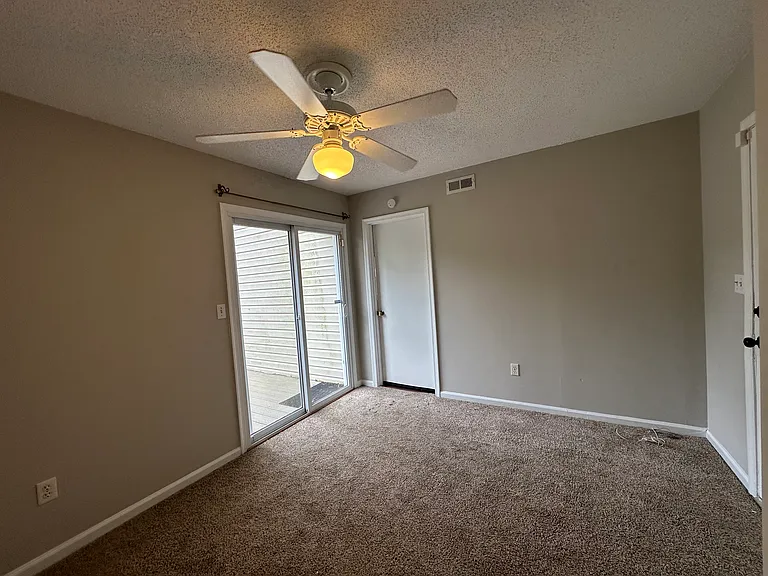 4809 Cliffony Dr — Photo 20