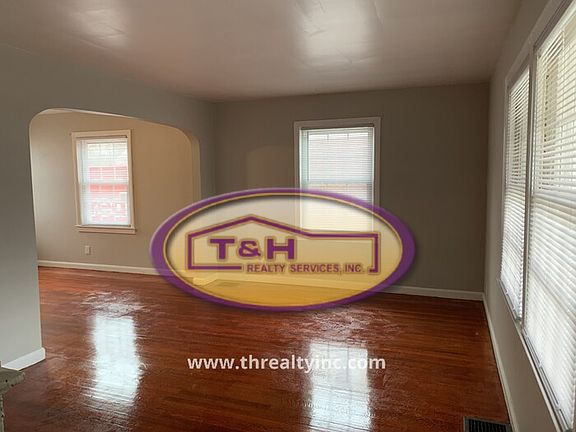 5th image of 3709 N Pennsylvania St