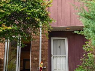 1534 Creekside Rd, Whitehall, PA 18052