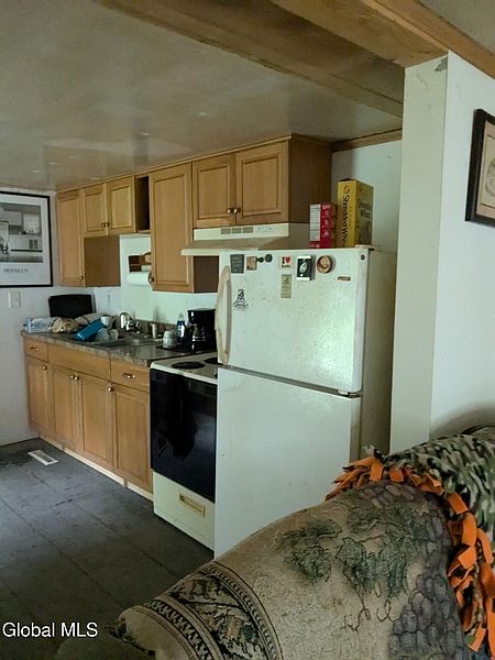 5th image of 16 Louden Road