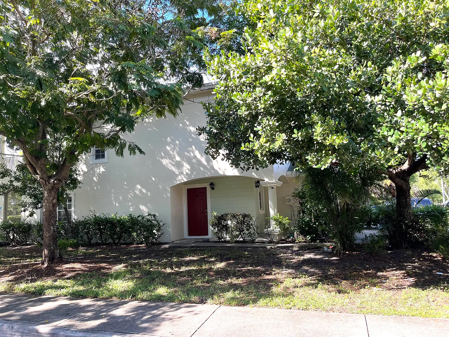 3 bed, 2.5 bath, 1540 sqft, $2,700 — Photo 3