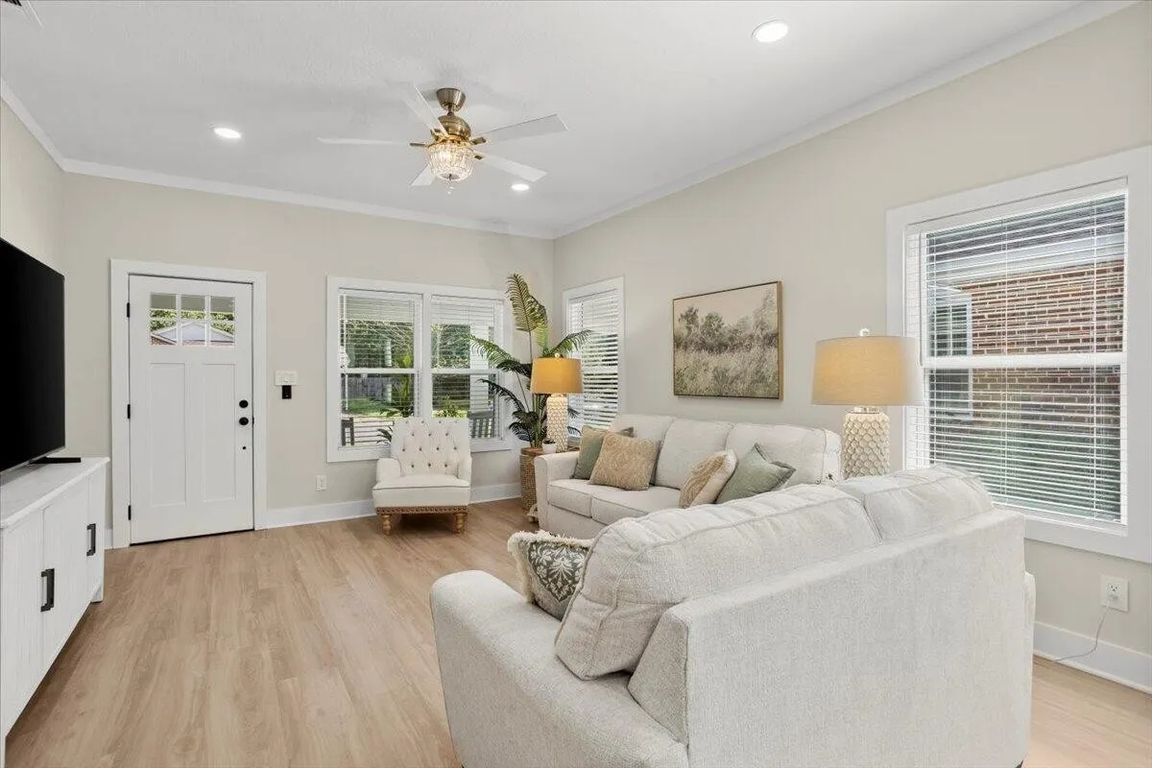 next background image