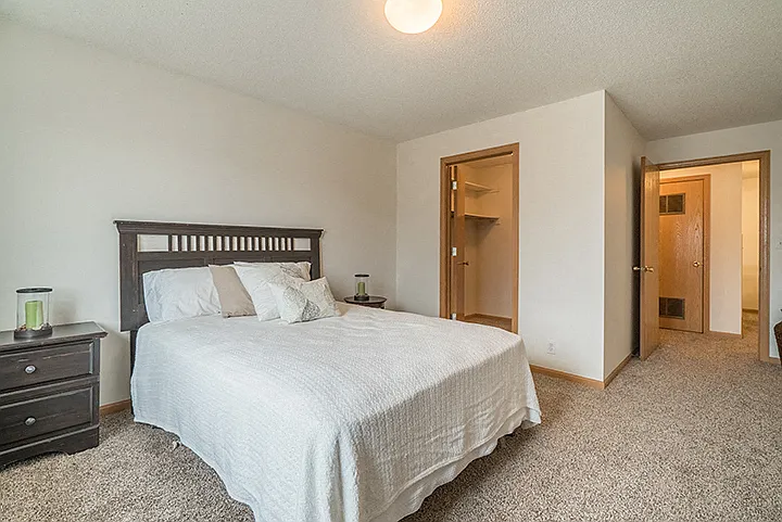 Northbrook Apartments — Photo 187