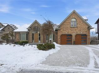 9 Lamb Ct, Haldimand County, ON N3W 1E2