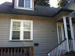 8622 15th Ave NE, Seattle, WA 98115