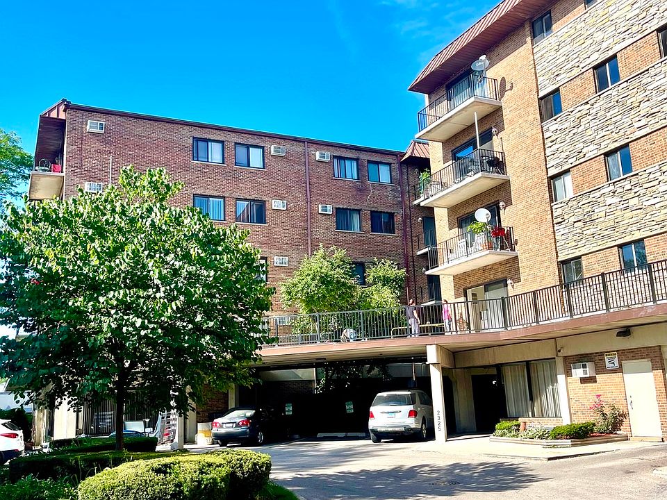 1st image of 2333 N Neva Ave #212