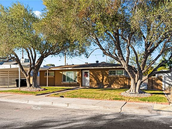 2nd image of 917 Bonita Ave