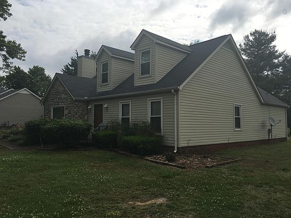 2nd image of 2006 Deerwood Ave