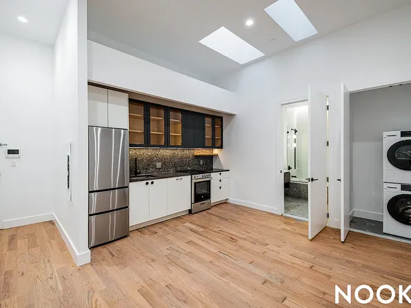 228 N 7th St, Brooklyn, NY