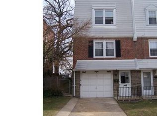77 Suburban Ln, Upper Darby, PA 19082