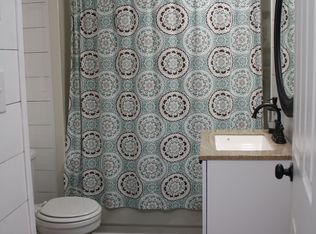 871 Center Point Rd, Dover, TN 37058