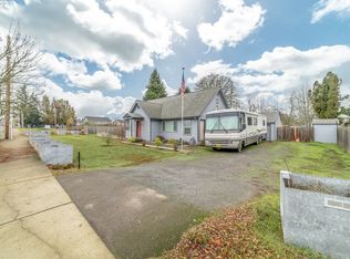 650 S 42nd St, Springfield, OR 97478