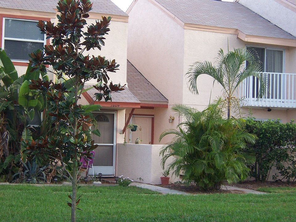 1st image of 1893 Clearbrooke Dr