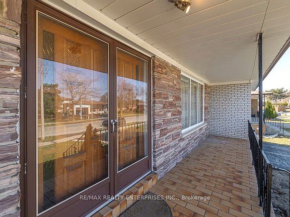 2nd image of 7368 Redstone Rd