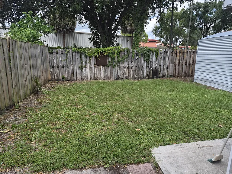 3793 Heather Dr W — Photo 12