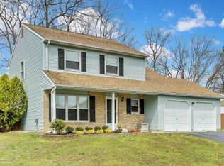 6 Constitution Dr, Howell, NJ 07731