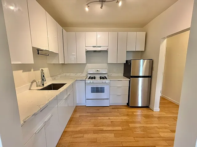122 Connecticut St #A — Photo 15