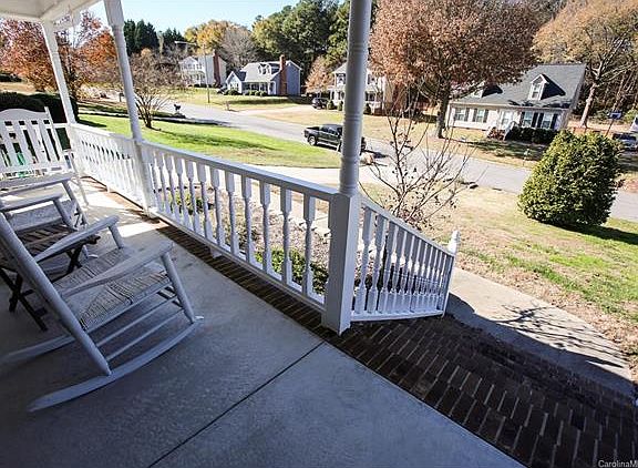 2nd image of 2424 Caswell Ct
