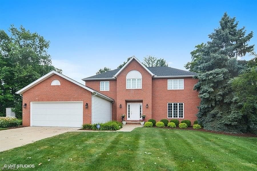 1st image of 16617 Pepperwood Ct #34