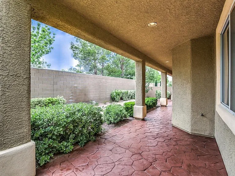 11425 Rock Cove Way — Photo 24