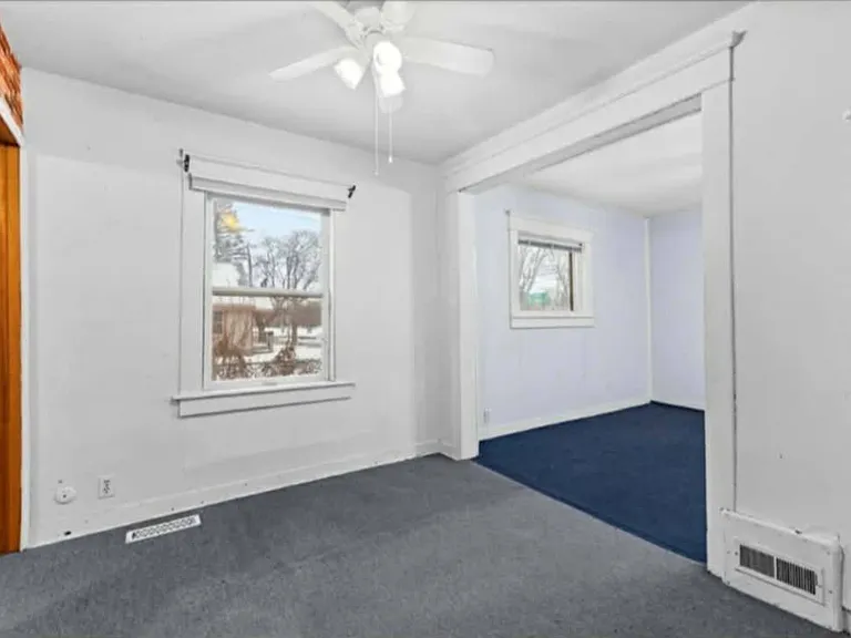 909 Baker St — Photo 6