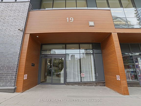 2nd image of 19 Western Battery Rd #2121