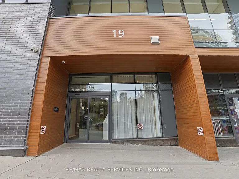 19 Western Battery Rd #2121 — Photo 2