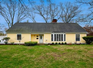 86 Calvin Rd, North Attleboro, MA 02760