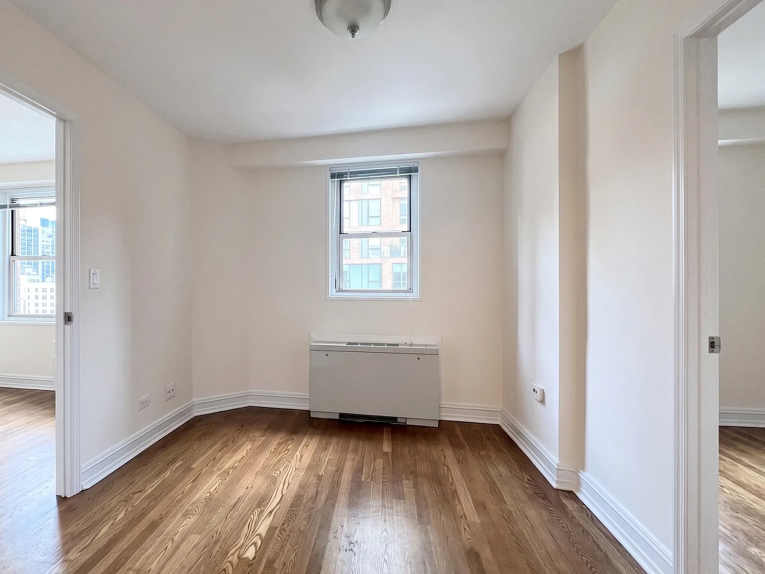 888 Eighth Avenue — Photo 2