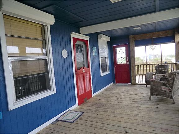 2nd image of 1019 Melody Ln