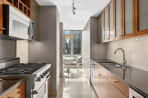 Rented by Compass | media 13