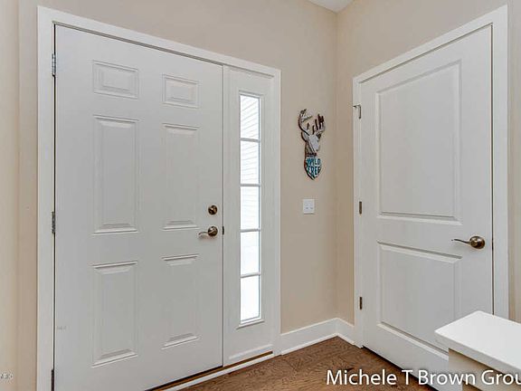 3rd image of 1555 Tellico Dr #10