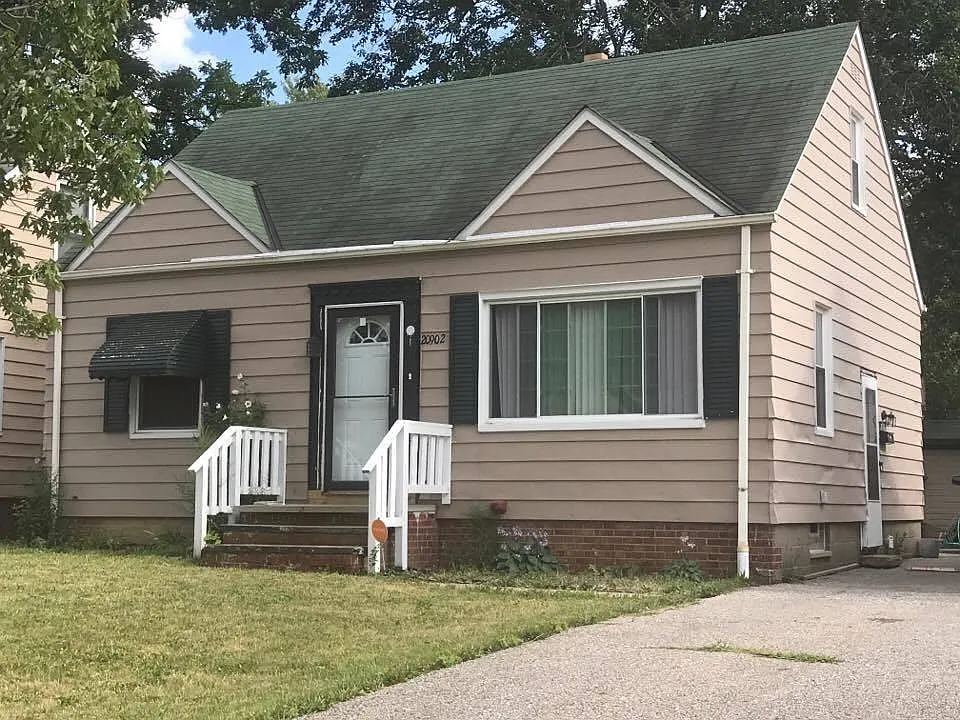 20902 Watson Rd photo 1