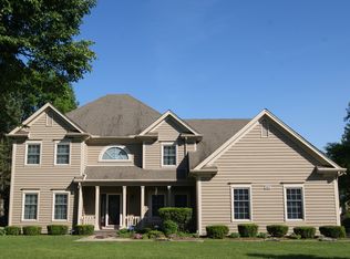 2821 Daulton Dr, Buffalo Grove, IL 60089